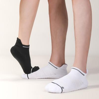 China Regular Professional Running Socks Thickened Towel Bottoming Men's Socks Women's Short Tube Sports Socks for sale