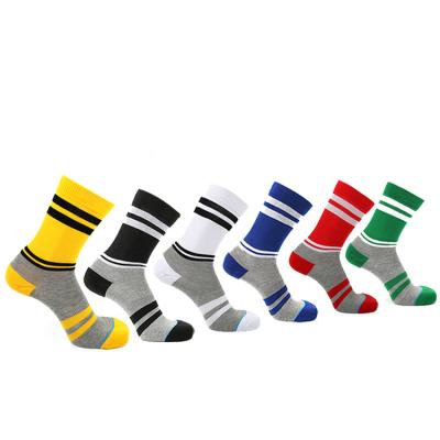 China Regular Tube Socks Running Men's Towel Professional Sports Socks Compression Recycling Socks for sale