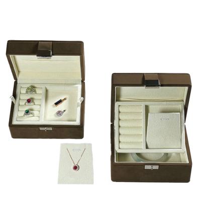 China Newest Design 2022 Newest Design Jewelry Packaging Box Velvet Jewelry Set Ring Case Box With Logo for sale