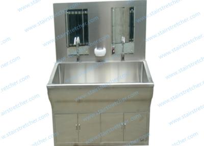 China Medical Hospital Furnitures Stainless Steel Scrub Sink with Mirror for sale