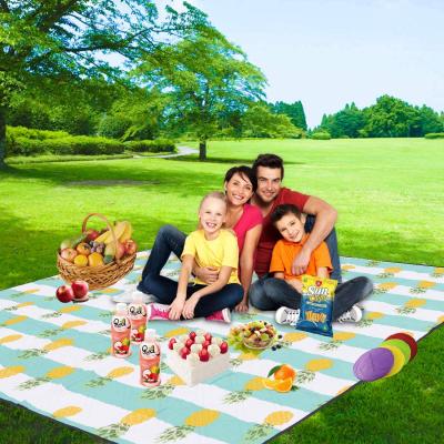 China Easy To Clean Picnic Blanket Extra Large Thicker And Improved Lightweight Folding XL Size Waterproof Mat for sale