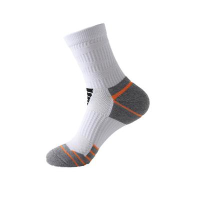 China Custom OEM Design Elite Terry Cotton Men Running Athletic Sports Socks for sale