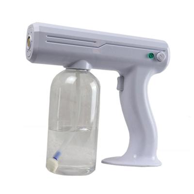 China Disin fecting sprayer moisturizer 800ML vapor gun sterilization blue light nano nebulizers USB 800ML sanitizing sprayer for sale