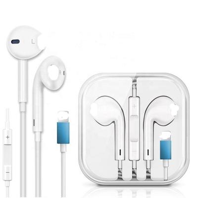 China Plug and play Original Sound Perfect Quality 8pin Lighting Earphones with Mic Wired Earphone for iPhone 7/8/X/XR/11/12 13 for sale