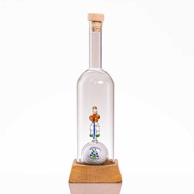 China New Arrival OEM and ODM Golfer In Bottle Brandy Etched Thermos Housewarming Decanter Luxury Soft Sommelier for sale