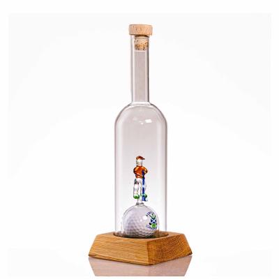 China Factory Novelty DIY Logo Impressive Wine Rack Golfer in the Bottle Brandy Etched Dispenser Restaurant Decanter for sale