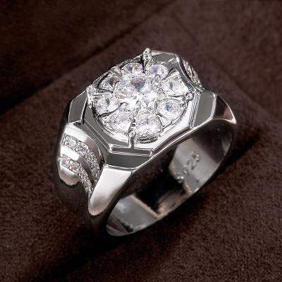 China Huitan 2021 Tasty Flower Wedding Engagement Jewelry Men Ring Wholesale Hot Flower Dazzle Romantic Zircon Rings Wedding Chunky Rings Men for sale