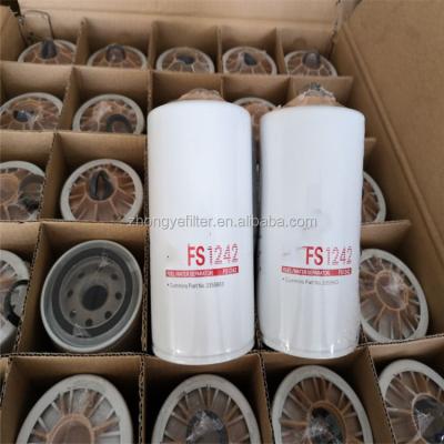 China Machinery Repair Shop Manufacturers Supply FS1242 P551864 Auto Parts Oil Water Separator Filter Element for sale