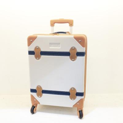 China Vintage Bottom Classic Design Factory Travel BSCI Carry-on Luggage With Spinner 4 Wheels for sale