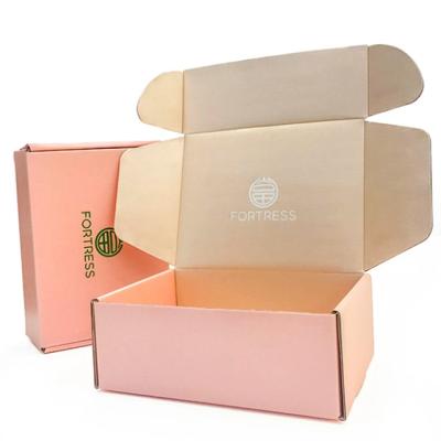 China Recycled Materials Customized Colorful Corrugated Boxes With Custom Printed Logo , Durable Clothing Packaging Boxes for sale