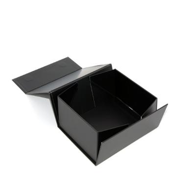 China Recycled Materials Matte Black Magnetic Closure Paper Custom Hot Stamping Gift Box For Clothes Ribbon Handle for sale