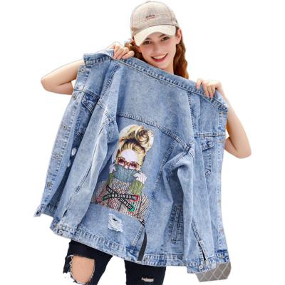 China 2020 New Ladies Breathable Light Blue Jeans Coat Beaded Print Women Jacket Boyfriend Denim Jacket for sale