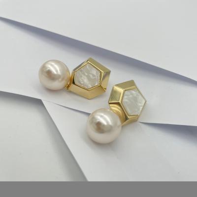 China CLASSIC 925 Sterling Silver Pearl Earrings Wedding Gold Resin Drop Earrings Dangle Pearl Tasty Earrings for sale