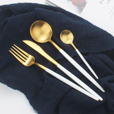 China OEM Viable Custom Luxury Cutlery 4pcs Knife Spoon Fork Gold Stainless Steel Flatware Set Wedding Favors for sale