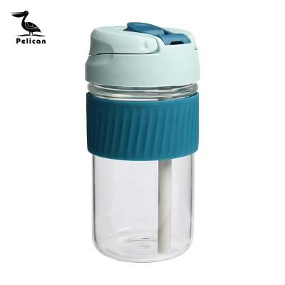 China Sustainable Clear Cute Easy To Clean Glass Drinking Water Bottle Making Wide Mouth With Plastic Lids for sale