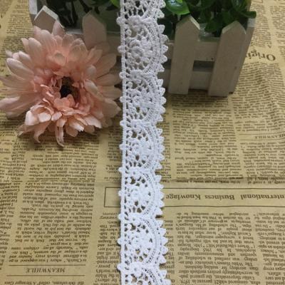 China Golden Viable knit small wave 3cm width lace cotton one side milk silk embroidery barcode barcode lace fd020# for sale