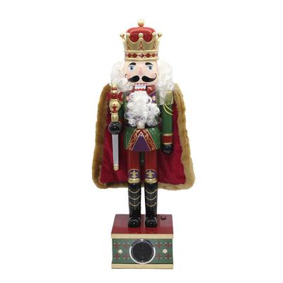 China Best Solid Wood Top Sell Wholesale 24 Inch Christmas Decorations Ornament Large Wooden Nutcrackers for sale