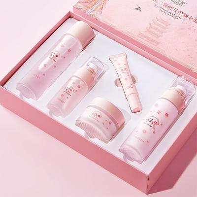 China Sakura Anti-Aging Organic Two-Division Yeast Rejuvenating Skin Care Set Moisturizing Brightening Skin Fading Fine Lines Skin Care Set for sale