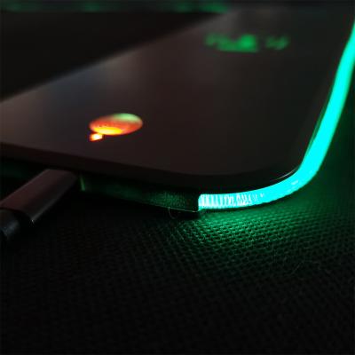 China Non-slip Hub/usb/Wireless Charging Mouse Pad RGB Calculator Mouse Pad Large For Gaming for sale