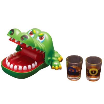 China Entertainment Table Top Games Luck Crocodile Bite Finger Drinking Games Drinking Drawn Games for sale