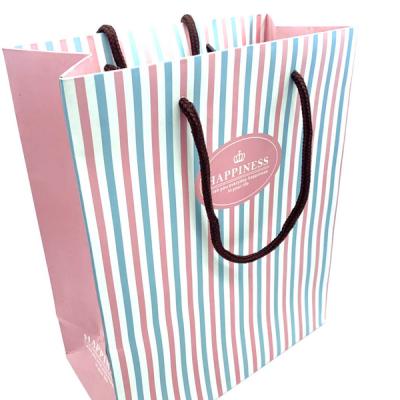 China Recyclable Custom Recyclable Paper Gift Bags Kraft Paper Packaging Shopping Bags for sale