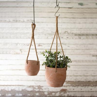 China New Arrival Garden Wholesale Suppliers Outdoor Decorative Macetas Terracotta Plant Pots Wall Hanging Planters For Balcony for sale