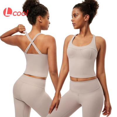 China Lcool Logo Breathable Custom Wear Wholesale Lcool Padded Yoga Top And Running Butt Lift Gaiters Set for sale