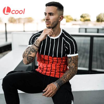 China Newly Customized Mens Graphic Striped Design Anti-Wrinkle Lcool T-shirt T-shirt for sale