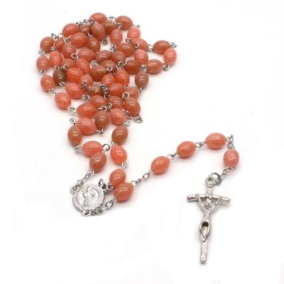 China Komi 2022 Religious Imitate Handmade Beeswax St Benedict Center Cross Pendant Religious Prayer Rosary Jewelry Necklace for sale