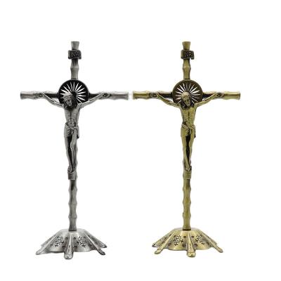 China 2022 New Komi Religious Metal Catholic Jesus Crucifix Statues Crafts Figurine Ornaments for sale