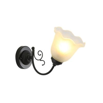 China Traditional American Style E27 E26 Incandescent Bulb Wall Lighting Traditional Shade Glass Flower Wall Lamp for sale