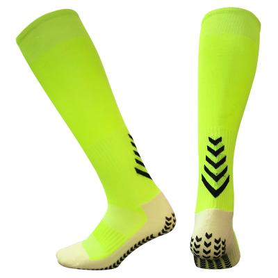 China Breathable Mens Grip Sports Soccer Socks Men Cotton Grip Soccer Sport Knock Grip Soccer Sports Unisex Custom Socks for sale