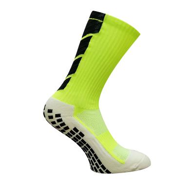 China Breathable Anti Slip Thickened Custom Logo Sports Nylon Basketball Socks Running Men's Cycling Socks for sale