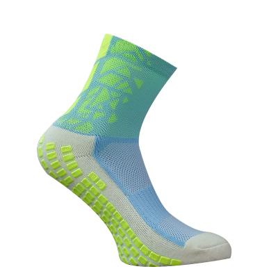 China Wholesale Customized Manufacturer Logo Breathable Sports Knocks Non-slip And Breathable Football Grip Socks for sale