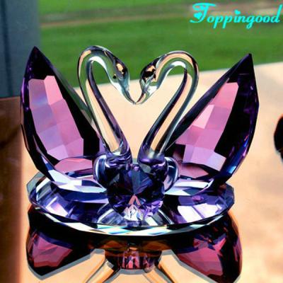 China Europe Customized Color Crystal Kissing Swans For Wedding Party for sale