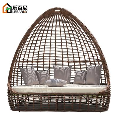 China Modern Outdoor Photography Props Lattice Modern Outdoor Pool Hotel Balcony Bed Rattan Backrest Red Beach Chair for sale