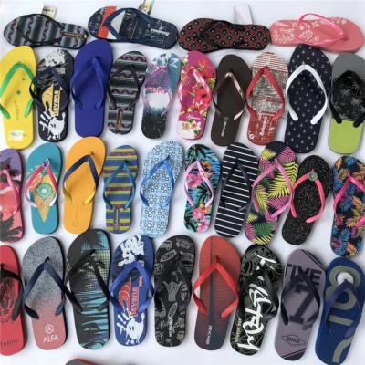 China Fashion Trend Men's Casual Flat Flip Flops Slippers Wholesale Fashion Summer Beach Sandals Flip Flops Women Sandals Women for sale