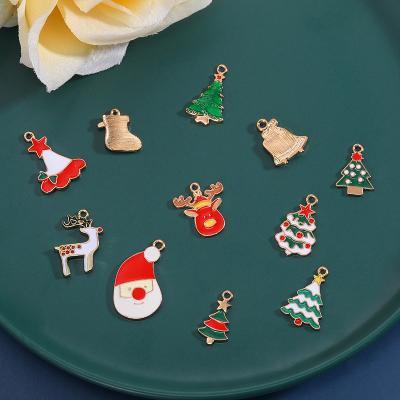 China Wholesale Custom E-Co Friendly Enamel Christmas Charm Alloy Christmas Tree Charm Pendant For DIY Jewelry Making for sale