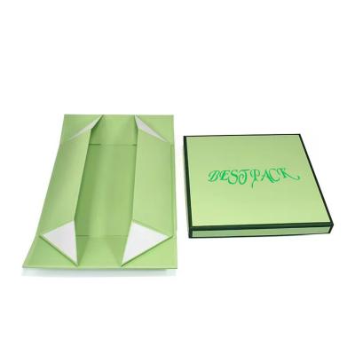 China Recycled Materials Wholesale Green Color Cheap Folding Package Cosmetic Clothes Gift Paper Box for sale