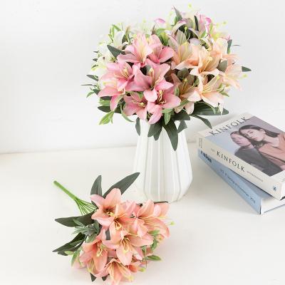 China Artificial Amazon Silk Lily For Home Wedding Decorative Flowers Artificial Bouquet Lily Flowers for sale