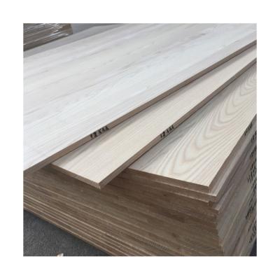 China Professional Low Price Polished Chinese Hot Selling Thai Oak Finger Plywood For Home Decoration Wear-resistant Wall Panels for sale