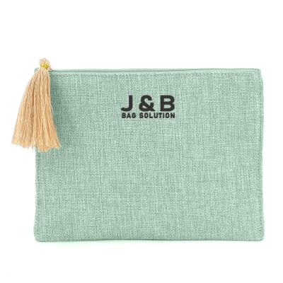 China Fashion Style Preppy Style Fashion Preppy Style Bag Dopp Key Small Goods Kit Holder Organizer Make Up Toiletry Wash Natural Canvas Bag With Tassel Decoration for sale