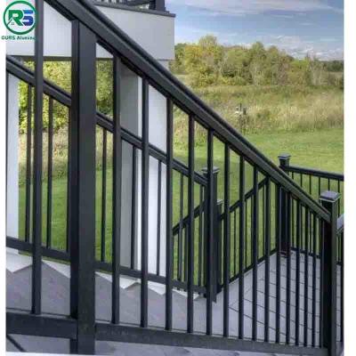 China Wood Color And Black Contemporary Aluminum Fence of Aluminum Product Thickness 20MM Te koop