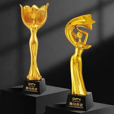 China Wholesale Customized Games Factory Football Sports Award Football Sports And Trophy Cup / Metal Trophy Cup for sale