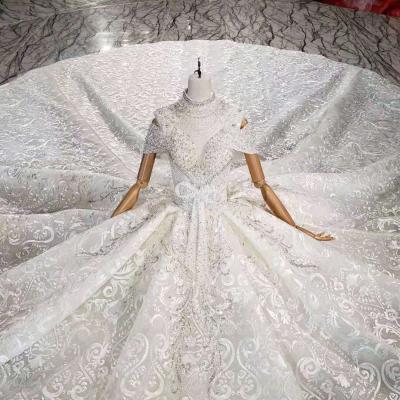 China New Design Ball Gown Pearl Beading Ball Gowns Wedding Dresses Long Train Breathable Fashion Bridal Heavy Luxury Dress for sale