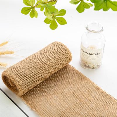 China Qingyun Manufacturer Width 3m Length Sustainable Burlap Jute Roll 18cm Flowers Packing for sale