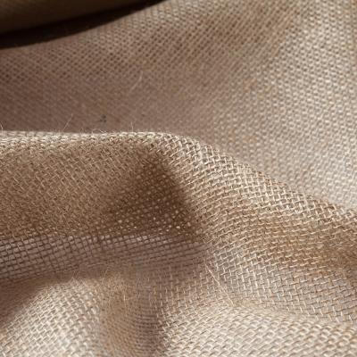 China Qingyun In-Stock Sustainable Light Weave 30*30 Density Jute Fabric Roll For Bags Burlap Fabric for sale