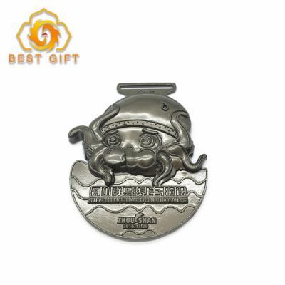 China Worldwide 2018 new style antique arts and crafts metal and sports medals with ribbon for sale