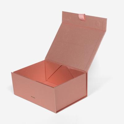 China Recyclable Custom Design Luxury Rigid Cardboard Paper Box Packaging Tape Folding Closure Clothes Magnetic Gift Boxes For Packaging for sale