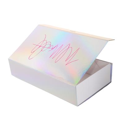 China Handmade Custom Fancy Luxury Fashion Paper Hologram Design Clothing Folding Clothing Boxes for sale